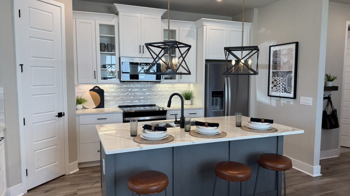 emartinezrealty's tweet photo. Home in Winter Garden, Florida. 3 Bedrooms, 2.5 Bathrooms, 1,678 SQ. FT. From $530,780. #exprealty #emartinezrealty #orlando #florida #realtor #pr #puertorico #orlandoflorida #davenport #clermont #hainescity #stcloud #Kissimmee #wintergarden #winterhaven #maitland #windermere https://t.co/tEPvKyiGDy