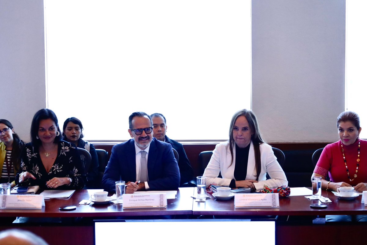 ENRIQUE OCHOA (@ochoa_mx_un) on Twitter photo Recibí <a href="/SRE_mx/">Relaciones Exteriores</a> a Najat Maalla M'Jid, Representante Especial de <a href="/antonioguterres/">António Guterres</a> 🇺🇳 sobre la violencia contra la niñez.
Conversamos sobre cómo promover las buenas prácticas de 🇲🇽 a nivel internacional y fortalecer mecanismos para prevenir y erradicar violencia contra la niñez. Recibí <a href="/SRE_mx/">Relaciones Exteriores</a> a Najat Maalla M'Jid, Representante Especial de <a href="/antonioguterres/">António Guterres</a> 🇺🇳 sobre la violencia contra la niñez.
Conversamos sobre cómo promover las buenas prácticas de 🇲🇽 a nivel internacional y fortalecer mecanismos para prevenir y erradicar violencia contra la niñez.