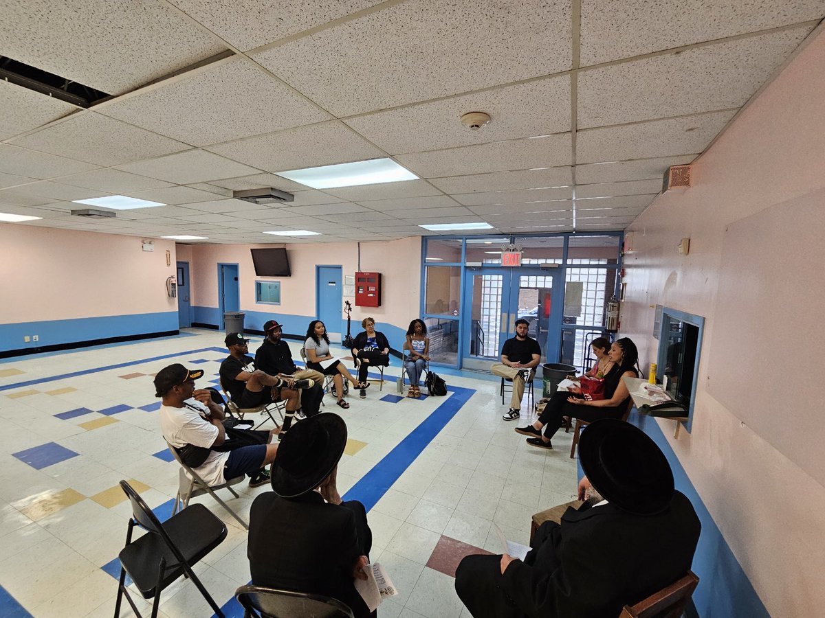NEGROREPUBLIC's tweet image. Yesterday our non profit (@GunsGrants ) held a stakeholder meeting apart of our ongoing communication & advocacy with elected officials and the owner of Audrey Johnson Daycare Center which has been closed for some time now in an effort to lease to own this building, we presented…