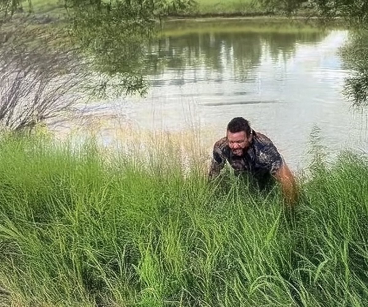 getting ready to triple text her