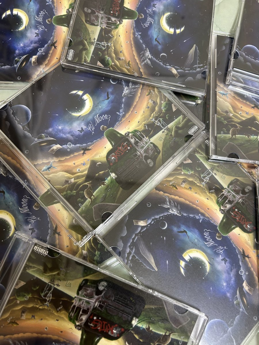 lilmoon_2g's tweet photo. 3rd EP Project   OUT NOW🌙

https://t.co/BJGcvdeHIB https://t.co/da0cJXOAUm
