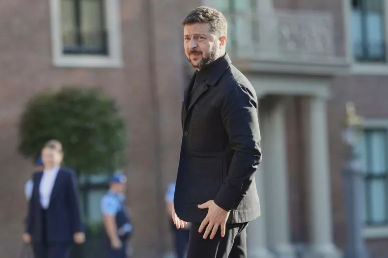 Inertia (@inertia_social) on Twitter photo 🚨 BREAKING: The Polymarket Zelenskyy Suit market just settled to "No"
Was this the right decision? 🚨 BREAKING: The Polymarket Zelenskyy Suit market just settled to "No"
Was this the right decision?