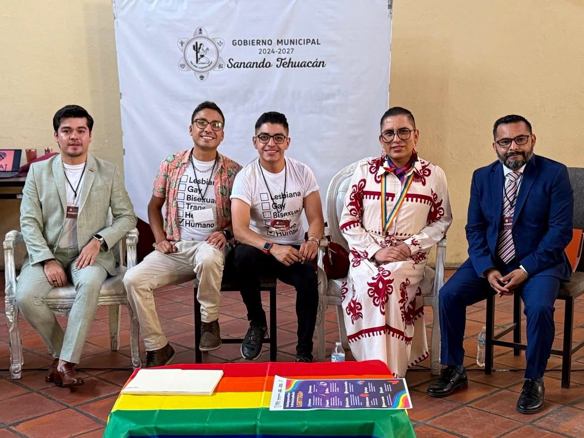 YaajMexico's tweet photo. #LiderazgosLGBTI+ 🫰🏽✨ Un verdadero gusto atestiguar la intervención de @BetukyC, Titular de la Dirección de Diversidad Sexual del Gobierno del Estado de Puebla, quien enfatizó la necesidad de transformar los espacios educativos en lugares seguros y formativos que reconozcan plenamente las diversidades sexuales y de género.