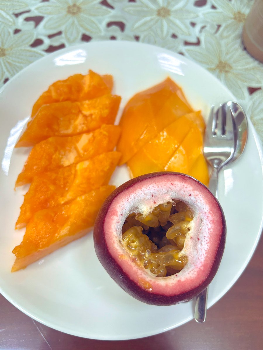 Tropical Plant Clinic & Research Lab tweet media