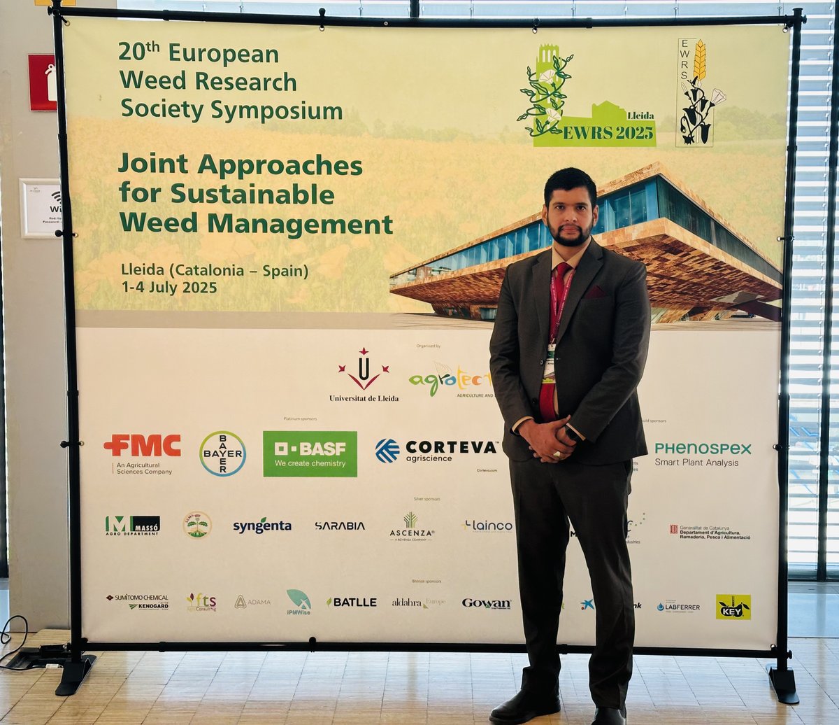 SABE_latrobe's tweet image. 2/3 Muhammad presented on seed biology and germination response of weedy Gazania species in Australia. a hot topic in weed science.
He placed 1st among 60 student presenters from across Europe and beyond 👏
His travel was supported by: SABE HDR Award, EWRS Scholarship, Bajwa…