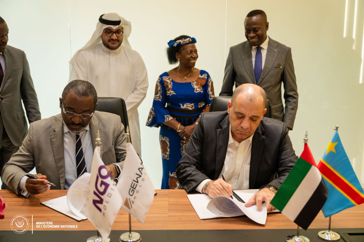 DMukokoSamba's tweet photo. Signature ce 8/97 à Abu Dhabi des accords entre 2 sociétés congolaises Kapay Energy et Buenassa et NG9 Holding des EAU. Signe encourageant pour le démarrage de deux projets portés par des entrepreneurs congolais dans le secteur énergétique et dans la raffinerie du cuivre-cobalt https://t.co/A97R3vz3z9