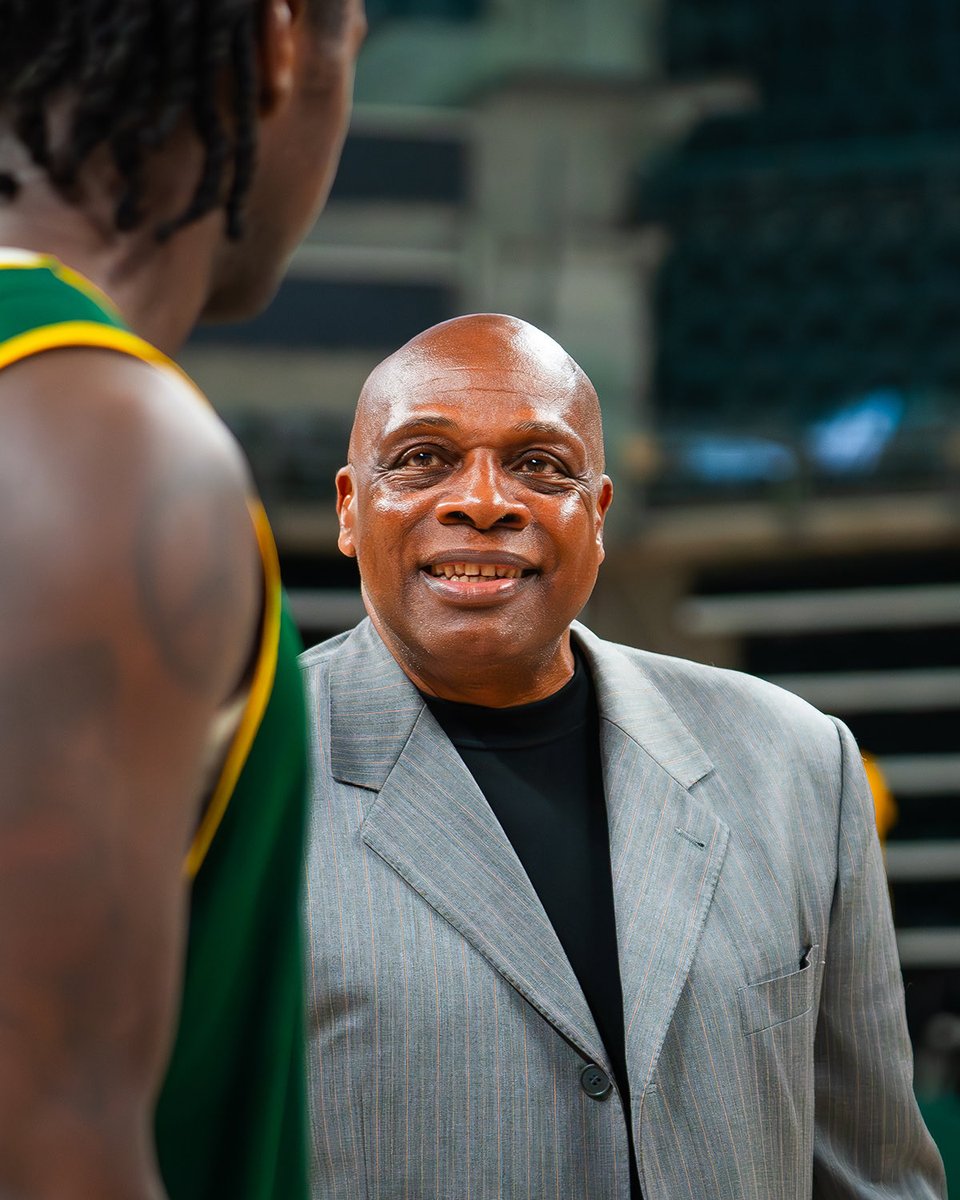 The Legendary Coach Carter in the HOUSE!