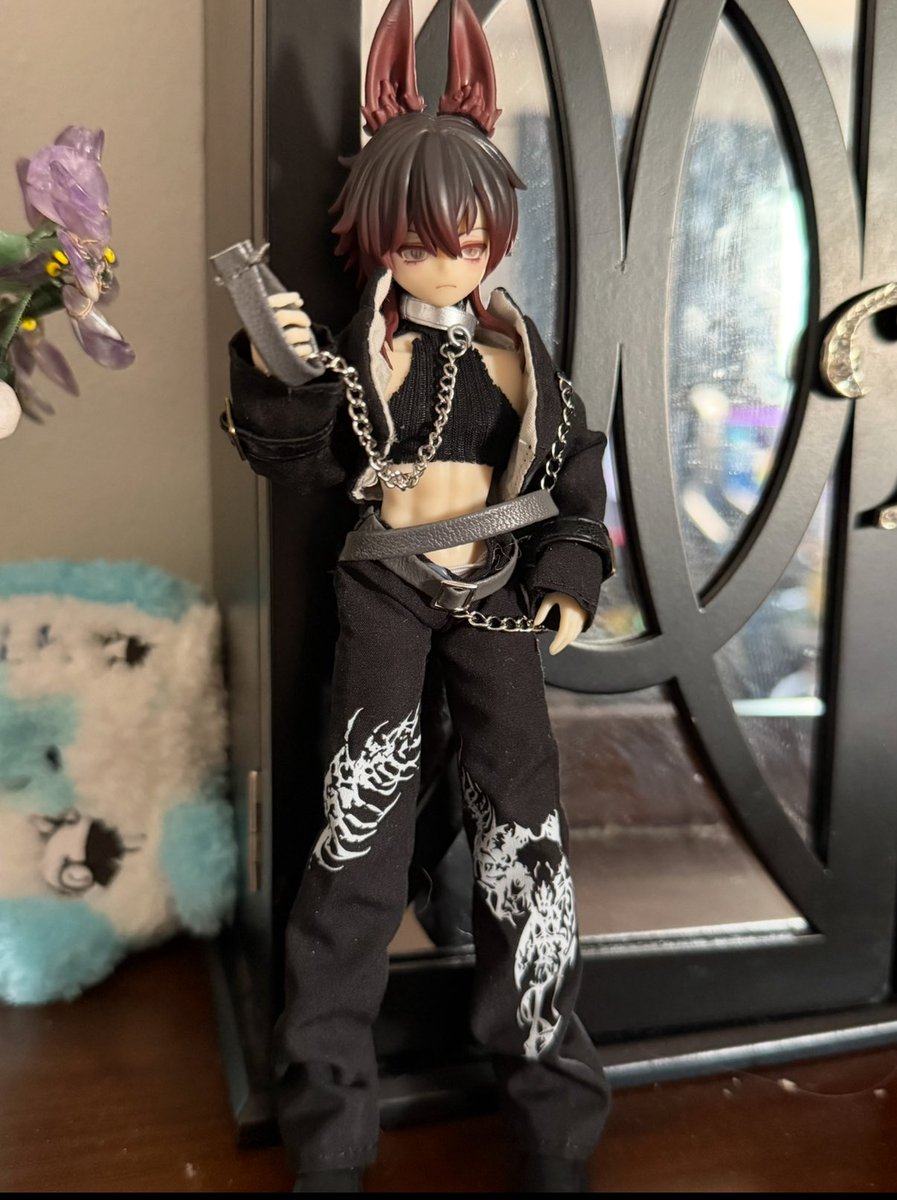 I ordered one of those MJD dolls I saw on TikTok and I love him!! I think he’s so cool looking!