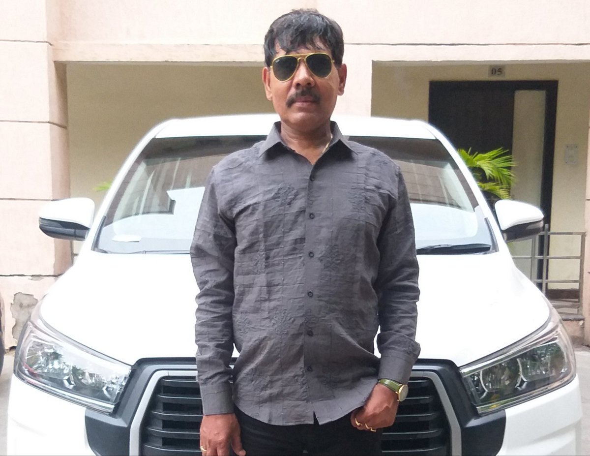 आ रहा हु केस्को कानपुर होगी आर पार  न बढ़ेगी बिजली दर न होने देगें निजीकरण ।