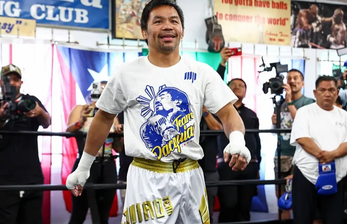 Manouk Akopyan (@manoukakopyan) on Twitter photo Manny Pacquiao seeks a Hollywood ending to his rags-to-riches story.
At 46, can he flip a sad script that's been set by so many aging legends before him?
My <a href="/ringmagazine/">Ring Magazine</a> feature story following a camp visit and interview ahead of #PacquiaoBarrios.
ringmagazine.com/en/news/manny-… Manny Pacquiao seeks a Hollywood ending to his rags-to-riches story.
At 46, can he flip a sad script that's been set by so many aging legends before him?
My <a href="/ringmagazine/">Ring Magazine</a> feature story following a camp visit and interview ahead of #PacquiaoBarrios.
ringmagazine.com/en/news/manny-…