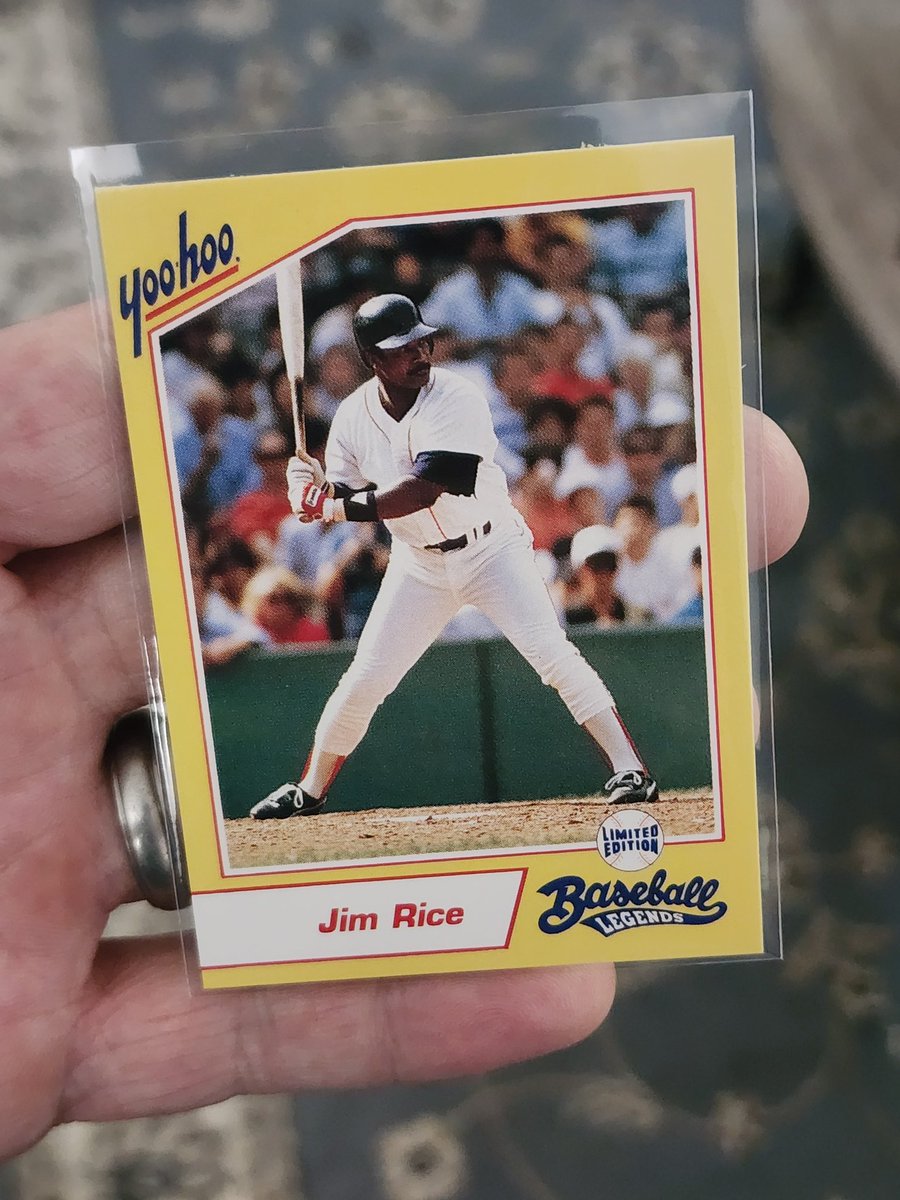 MeRedEye's tweet image. My latest Ebay pick-up. How did I NOT know there were Yoohoo cards back 1993?? Pretty cool 20 card set..

#Yoohoo #TradingCards #TheHobby #WhoDoYouCollect #BaseballCards #JimRice