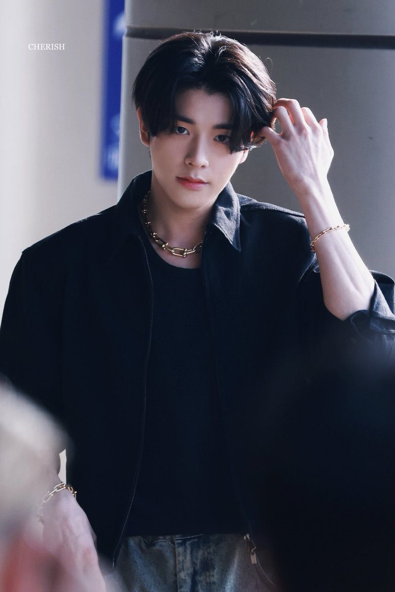 Cherish1115JY's tweet photo. 250709 
🖤
#엔하이픈 #ENHYPEN
#제이크 #JAKE #ジェイク #심재윤 https://t.co/1PqdhZwc1A