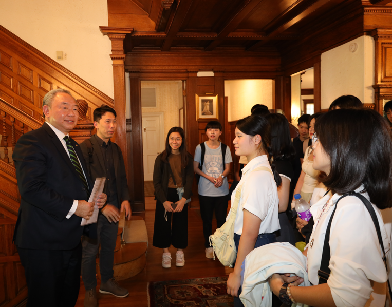 TECRO_USA's tweet photo. On July 7, Amb. Alexander Tah-ray Yui welcomed a Taiwan Global Pathfinders Initiative delegation at the Twin Oaks Estate. Amb. Yui hoped the trip would be aninspiring life experience and a lesson in diplomacy for the young fellows and lead them to great achievements ahead. https://t.co/gDYBt6xpVZ