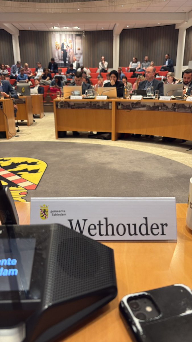 Na 02:00 zit het er op. Zomernota <a href="/schiedam_nl/">Gemeente Schiedam</a> vastgesteld. De begroting kan worden vastgesteld. Dank <a href="/C_Kahramanoglu/">Cemil Kahramanoglu</a> <a href="/petrazwang/">Petra Zwang 🌹</a> #anouschkabiekman <a href="/FransSijtz71247/">Sijtze Frans Hamerslag</a> <a href="/HaraldBergmann/">HARALD M. BERGMANN</a> #teamworkmakesthedreamwork