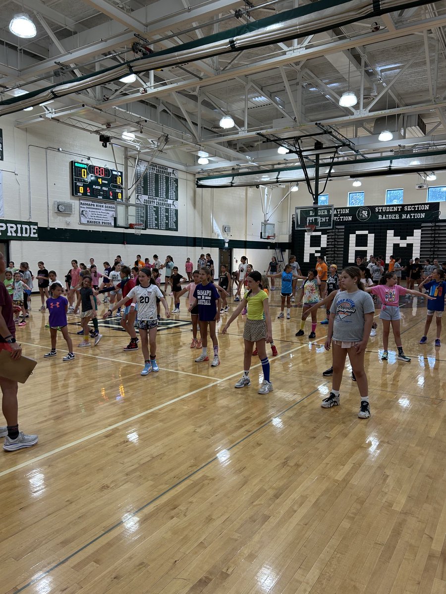 Day 2 fun times at Ramapo Camp😍🏀😳