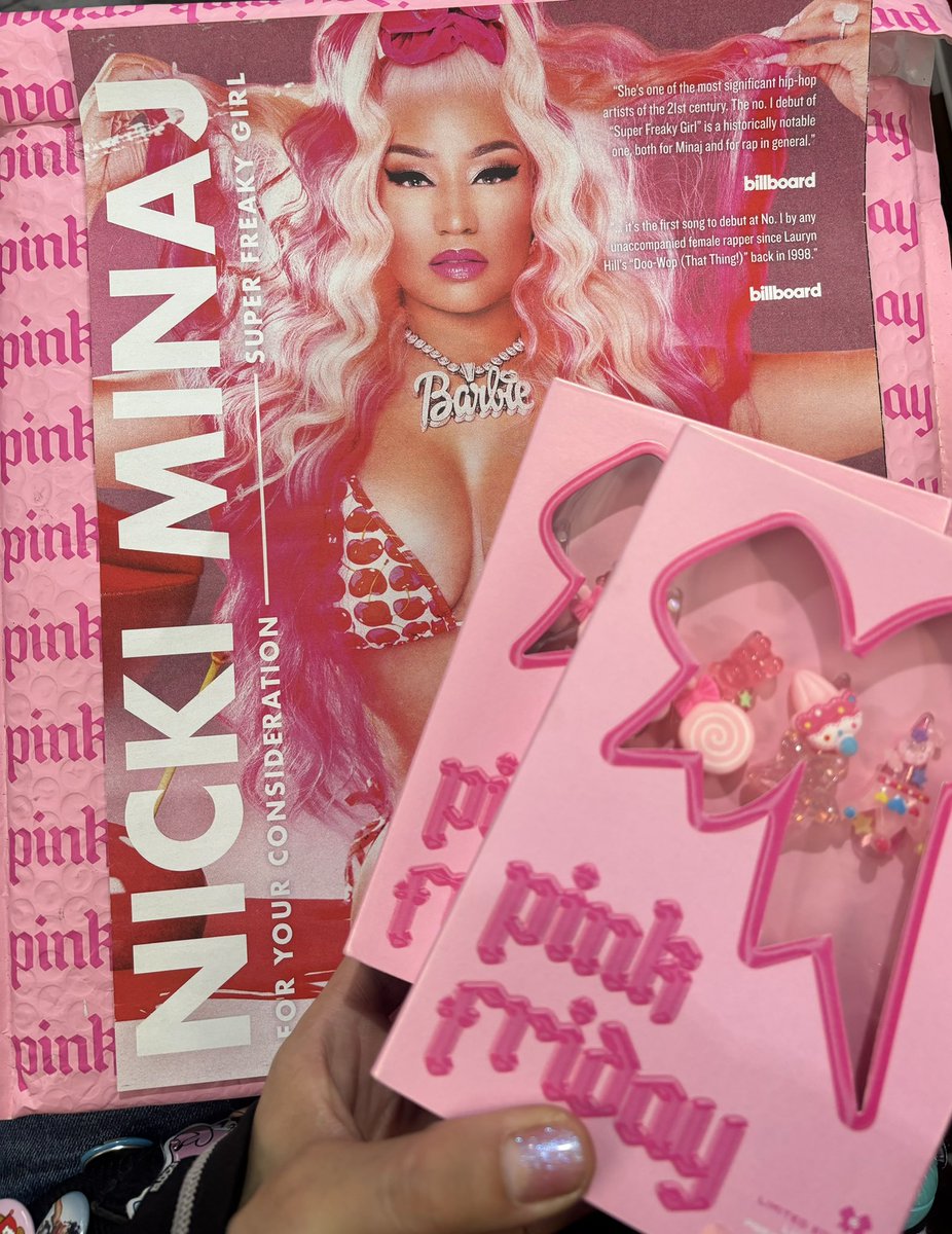 Lala96Dolly's tweet image. My vanity is gonna get so much sexier 💅🏼🩷🍒 #PF2 @pinkfridaynails #NickJames