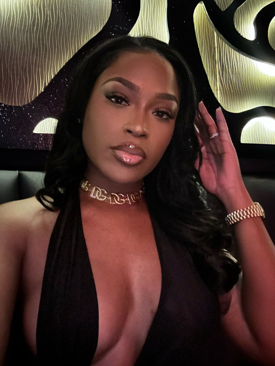 iamcashk's tweet photo. I’m abt to start back posting 👋🏽✨ https://t.co/wpniExfbYa