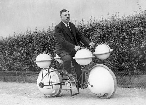 AgathaChocolats's tweet image. In six words or fewer, write a story about this photo.
#sixwordstory #WritingCommunity