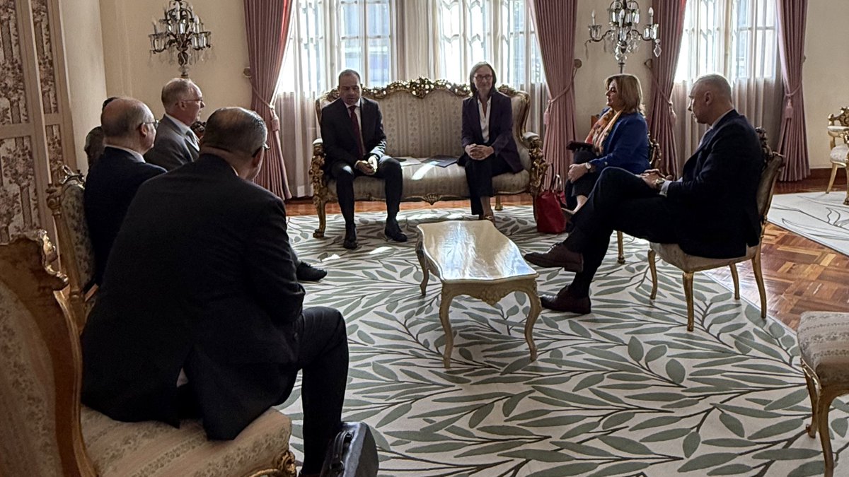 🇮🇹🇪🇨 El Embajador de Italia, <a href="/giovadavoli/">Giovanni</a>, participó en el lanzamiento de #SERPAZ, una alianza por la paz y la seguridad en Ecuador, apoyada por la 🇪🇺 <a href="/UEenEcuador/">UE en Ecuador 🇪🇺</a>. #Italia respalda esta iniciativa a través del <a href="/iila_org/">IILA</a> como organismo implementador.