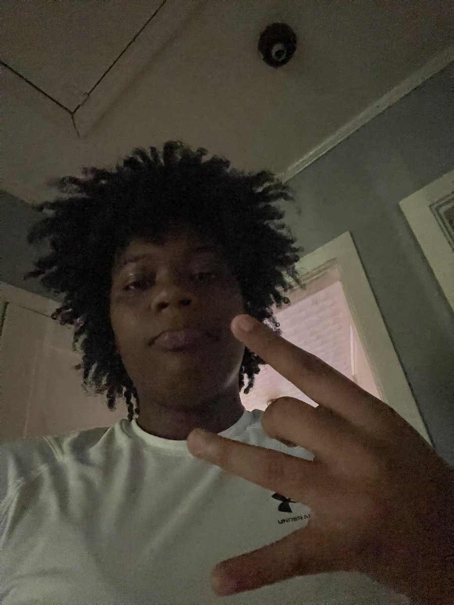 NIC3FAWHAT's tweet photo. life of a maniac 👹 https://t.co/MVgYFJAJoF