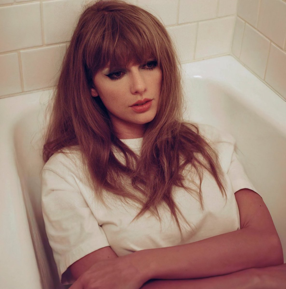 🚨| Taylor Swift’s ‘Midnights’ has surpassed 11 BILLION streams on Spotify!