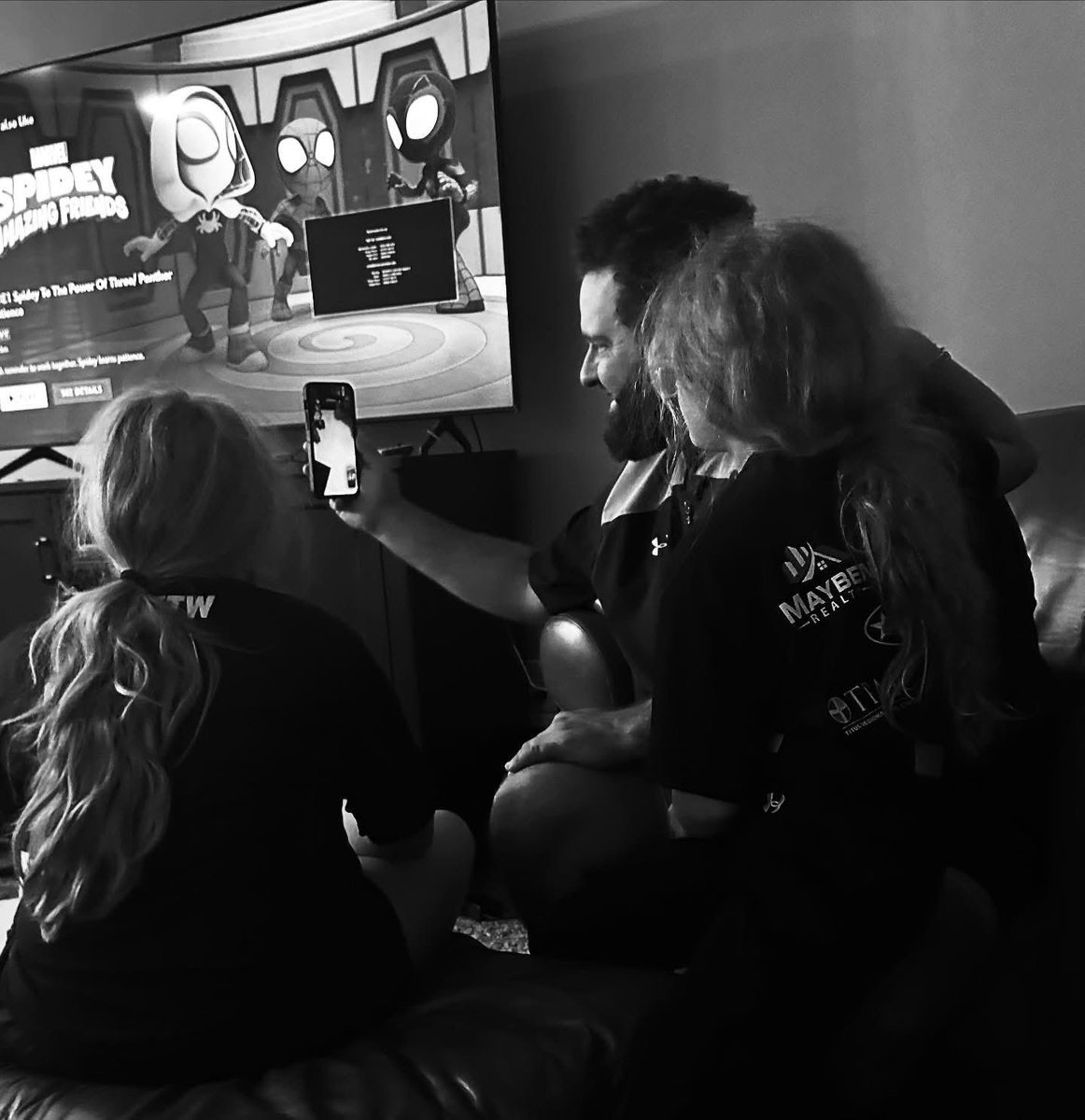 It’s a #Family affair when <a href="/jonathanamiev/">Jonathan Amieva</a> FaceTimes us to tell us about that 1st day of college workouts! Love you dude! So proud of you!