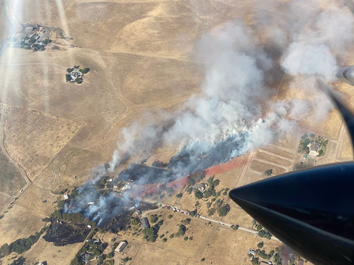 calfireSCU's tweet image. #VictoriaFire [update] near Victoria Ln X Tesla Rd in the Altamont (Alameda County) is now 14 acres and 75% contained.
FORWARD PROGRESS STOPPED
#CALFIRESCU
@AlamedaCoFire