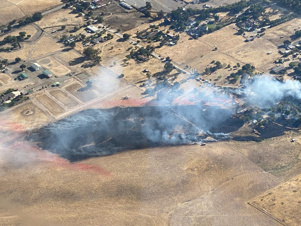 calfireSCU's tweet image. #VictoriaFire [update] near Victoria Ln X Tesla Rd in the Altamont (Alameda County) is now 14 acres and 75% contained.
FORWARD PROGRESS STOPPED
#CALFIRESCU
@AlamedaCoFire