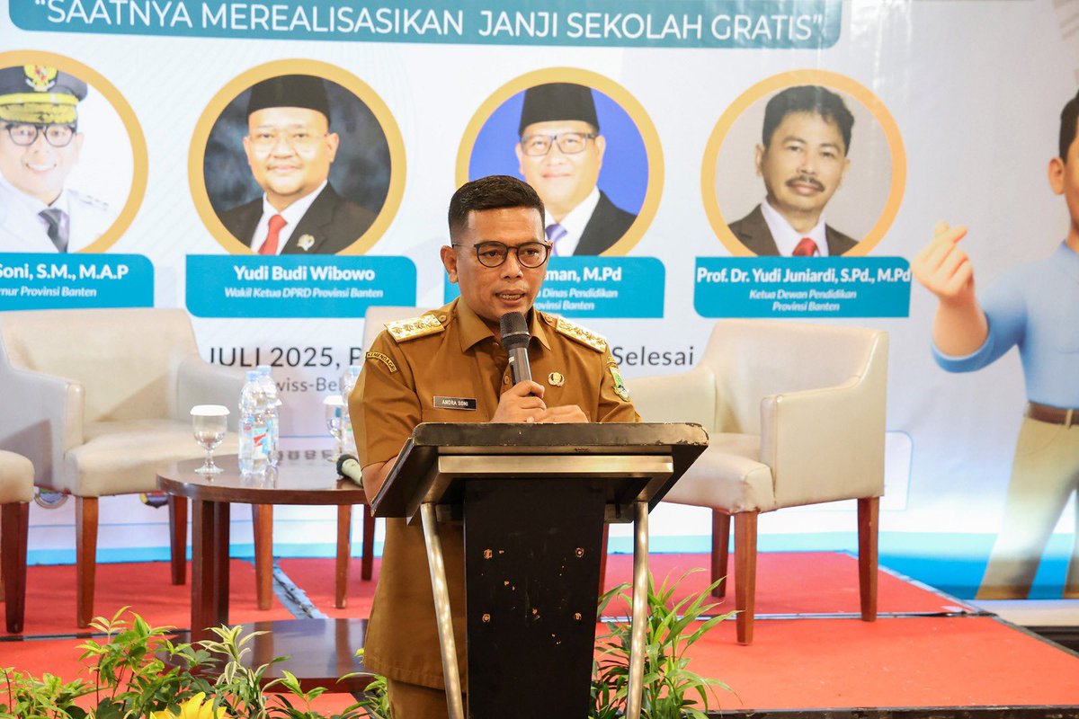 banten_pemprov's tweet photo. Program Sekolah Gratis, Gubernur Andra Soni: Harus Adil, Merata, dan Bebas Korupsi

Gubernur Banten Andra Soni menegaskan program sekolah gratis harus dijalankan adil, merata, dan tanpa pungli. 

Sekolah swasta yang ikut program wajib membebaskan biaya SPP, uang gedung, daftar ulang, hingga LKS sesuai ketentuan Pemprov Banten.

Pemprov Banten memastikan skema anggaran tepat sasaran dan evaluasi rutin agar manfaat program benar-benar dirasakan masyarakat.

Informasi lengkapnya di sini⤵️
https://t.co/oIAoCdWG7j

#PemprovBanten #SekolahGratis #PendidikanAdilMerata #AndraSoni #BantenMaju