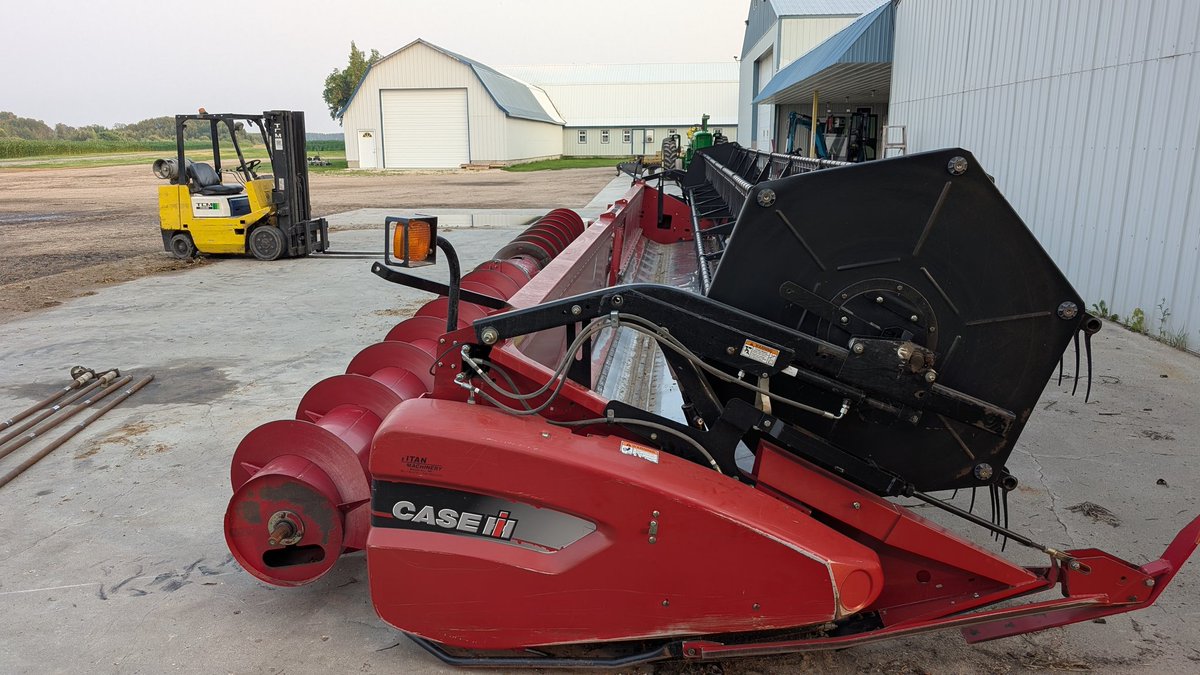 Denzel Angermann (@okayestfarmer) on Twitter photo Anyone got a 35 ft 2020 head for cheap? Can even be parts as long as the auger and internals are good. Anyone got a 35 ft 2020 head for cheap? Can even be parts as long as the auger and internals are good.