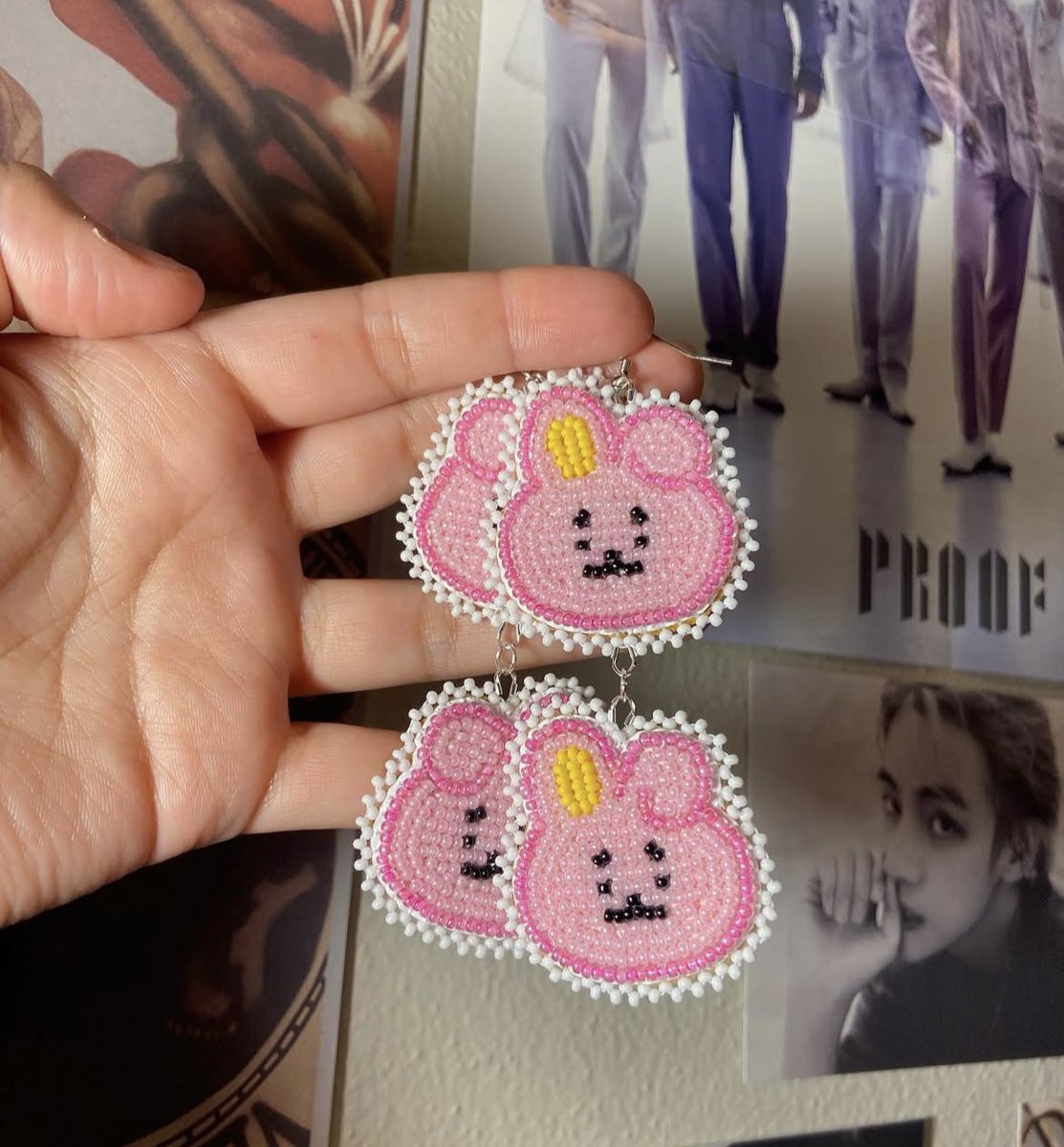 hangsangwjk's tweet photo. ✨I am open for custom orders for beaded K-Pop items!!
I’m currently trying to raise some money for bills & food, please consider sharing!! Here is some examples of beadwork I’ve made over the past year 💓
#indigenousbeadwork #custombeadwork #kpopbeadwork #fanmademerch #bts https://t.co/JMTX9wLYM7