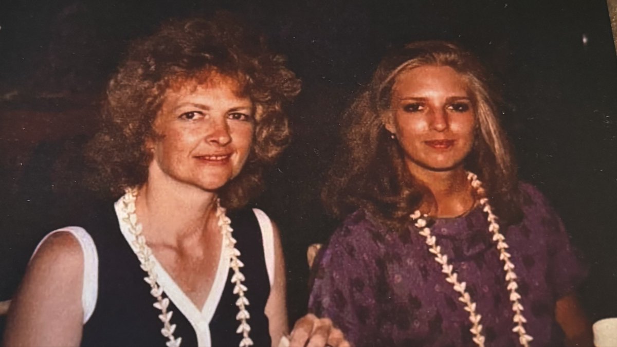 TODO EL MUNDO AMA A RAYMOND Foto firmada del elenco X5 - Ray Romano,  Patricia Heaton, Brad Garrett, Doris Roberts, Peter Boyle con coa - Etsy  México, image size:1200x675