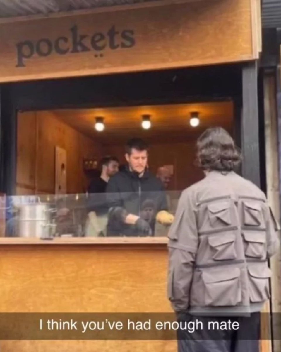 Memedroid's tweet image. Never enough pockets #memes #pockets #client #business #funny