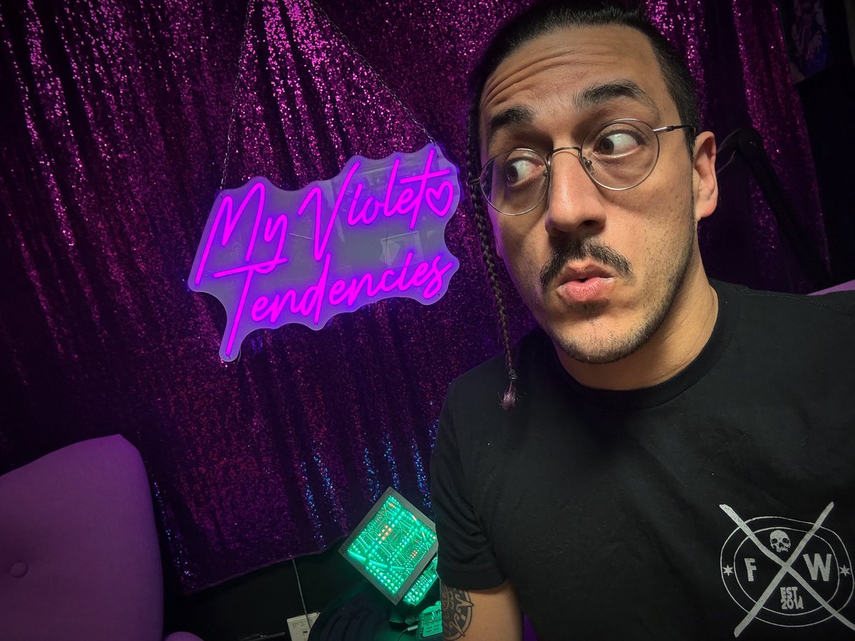MyVioletPodcast's tweet photo. Holy shit! 

New episode drops Friday! 

🤟🏽😮‍💨💜 https://t.co/1MNwTxjD30