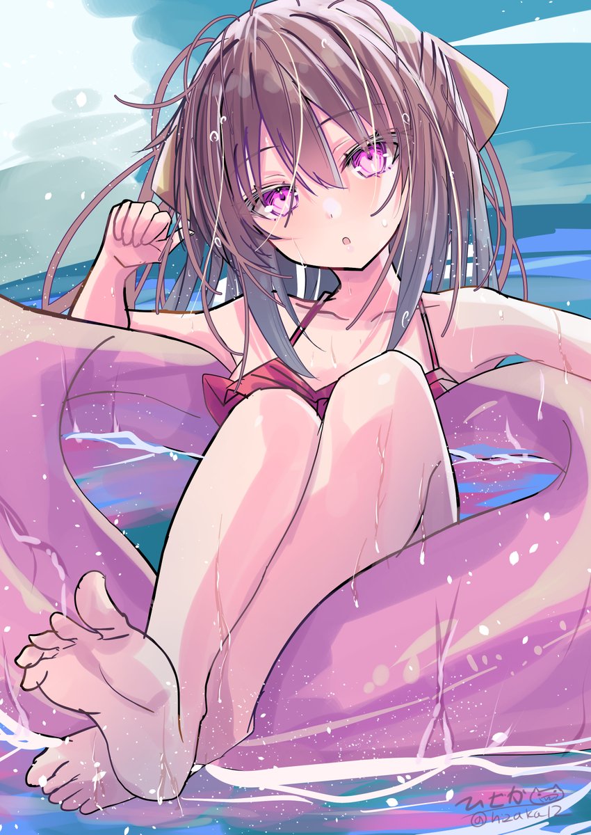 hizaka12's tweet image. 「ふぅ…」浮き輪でのんびり神風
#艦これ版深夜の真剣お絵描き60分一本勝負
#艦これ版真剣お絵描き60分一本勝負_20250707