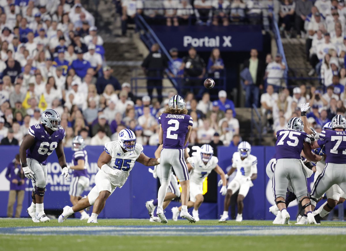 LRRToo's tweet image. 🙋🏽‍♂️…