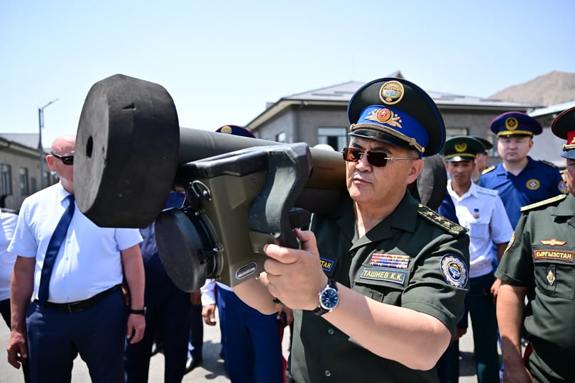 Kyrgyzstan officer with HJ-12E ATGM.