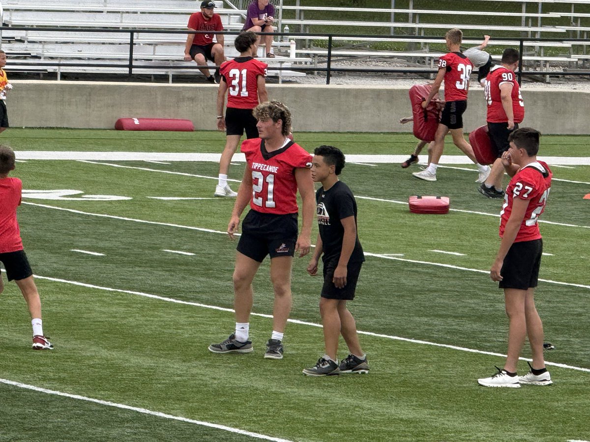 Collinisaac6's tweet image. I remember being at “little devil” camp! Enjoying the beginning of my Senior year by giving back! @TippFB @athleticproving