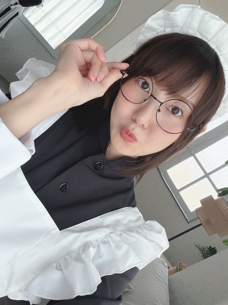 丸メガネメイド👓