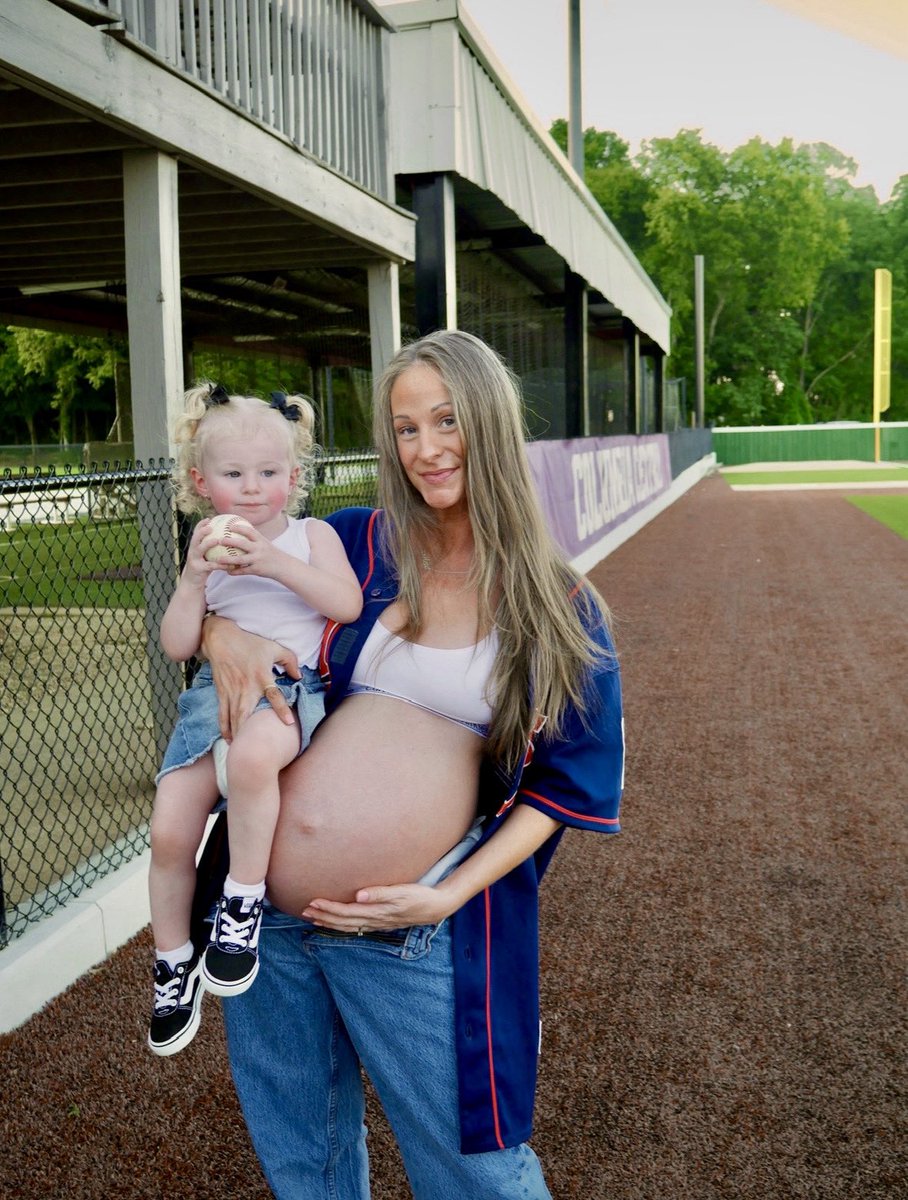 Megan Quesada tweet media