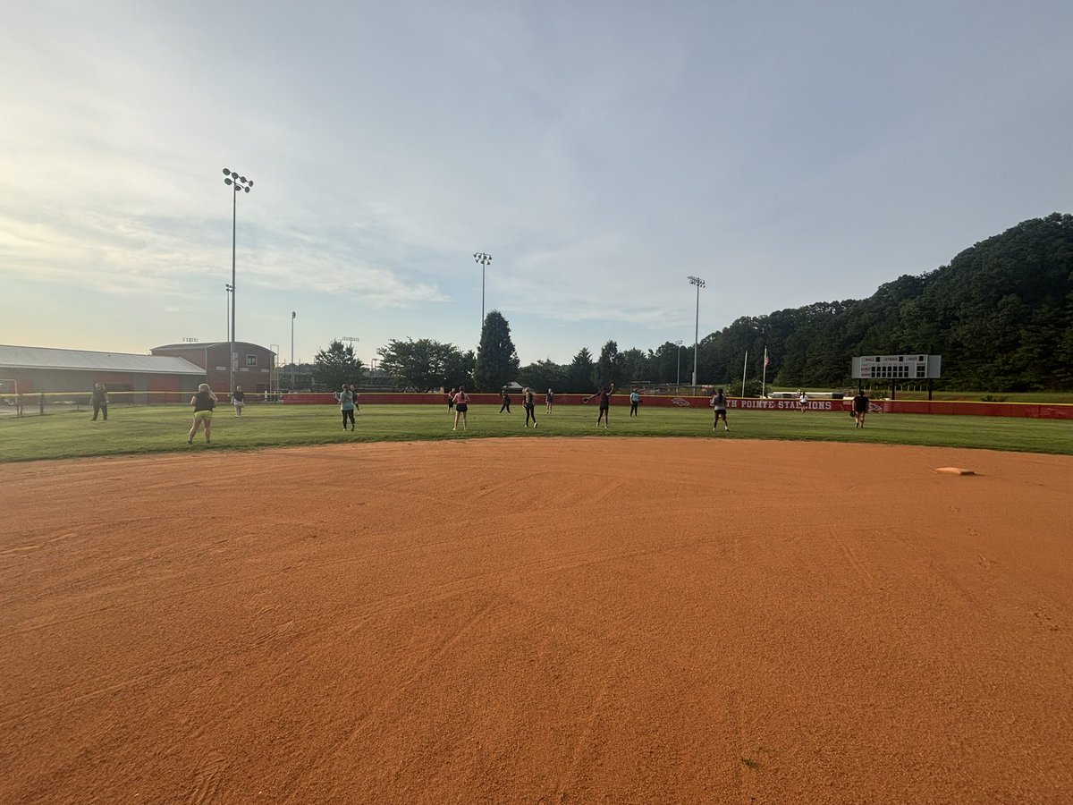SPHSSFTBALL's tweet image. July workouts have begun!! 
#Stallions 
#GettingBetter