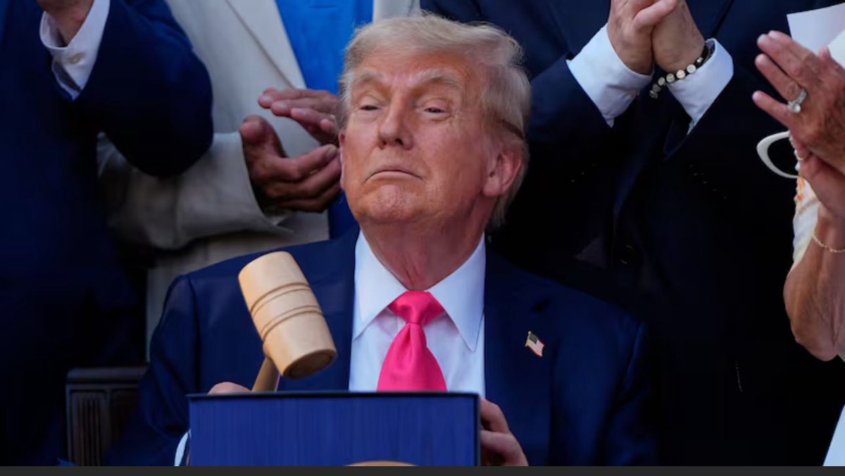 MadeInTheUSANJ's tweet photo. 🚨 Buried in Trump’s “Big Beautiful Bill” is a hidden attack on the Constitution:

It strips courts of power to punish gov’t officials who defy orders.

No contempt = no accountability = end of checks &amp; balances.

This isn’t policy. It’s autocracy.
#ConstitutionUnderAttack #70302 https://t.co/IilxABdmbE