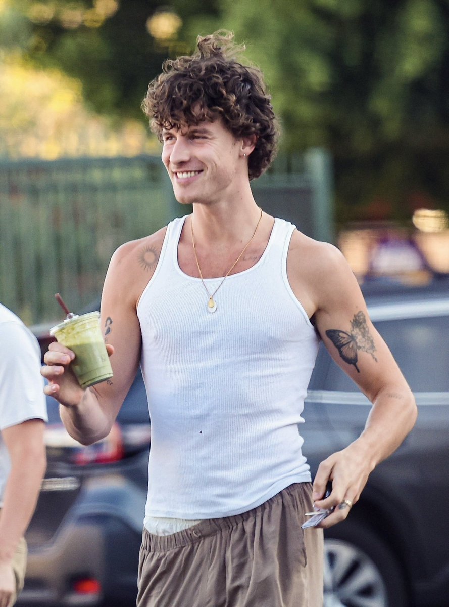 Shawn Mendes hoje em Los Angeles, Califórnia.