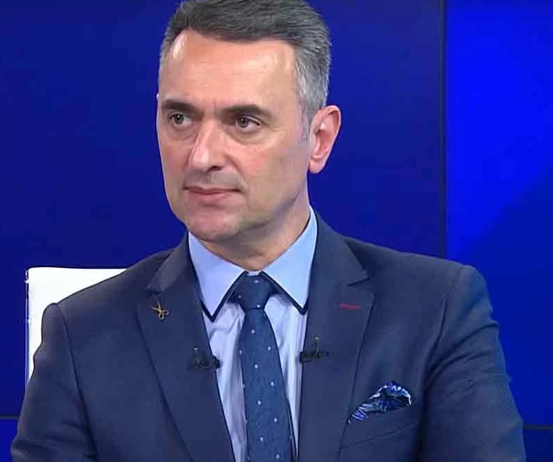 🗣 Alp Pehlivan:

"Süper Lig'de Galatasaray'ı zorlayacak bir takım göremiyorum."