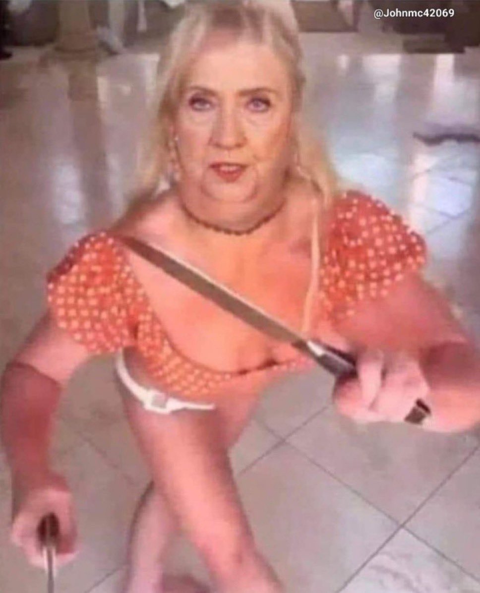 CilComLFC's tweet image. I imagine this is the last thing Jeffrey Epstein saw before he ‘killed himself’.