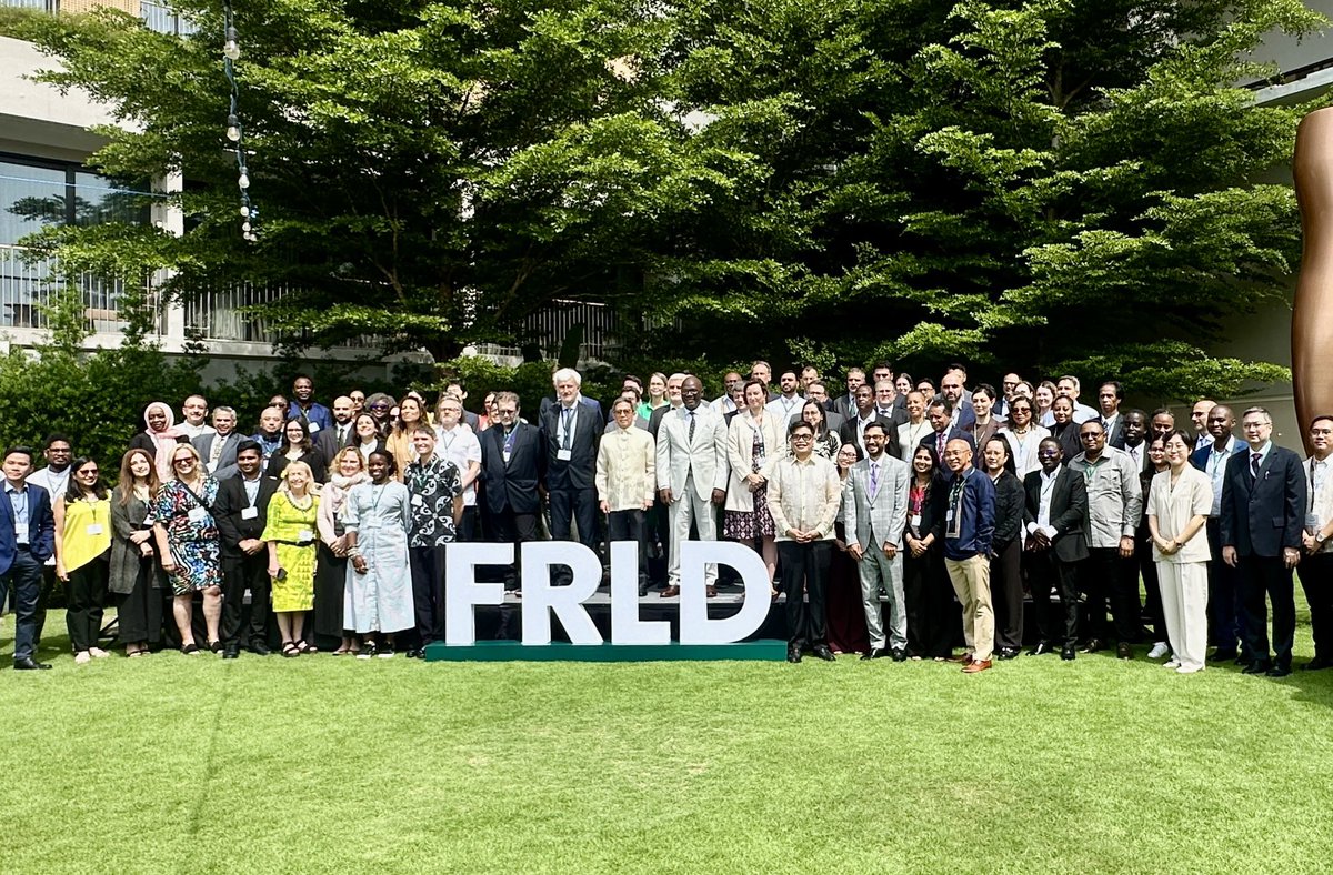 VCED Robert EA Borje (@cccphlvced) on Twitter photo Supporting PH’s hosting of the sixth Board Meeting of the Fund for responding to Loss and Damage (FRLD). H.E. Pres. <a href="/bongbongmarcos/">Bongbong Marcos</a>’ message on need for FRLD’s urgency and action resonates: The Fund must be swift, accessible and human-centered. <a href="/CCCPHL/">Climate Change Commission PH</a>. <a href="/pnagovph/">Philippine News Agency</a> <a href="/PIADesk/">PIA Desk</a> Supporting PH’s hosting of the sixth Board Meeting of the Fund for responding to Loss and Damage (FRLD). H.E. Pres. <a href="/bongbongmarcos/">Bongbong Marcos</a>’ message on need for FRLD’s urgency and action resonates: The Fund must be swift, accessible and human-centered. <a href="/CCCPHL/">Climate Change Commission PH</a>. <a href="/pnagovph/">Philippine News Agency</a> <a href="/PIADesk/">PIA Desk</a>