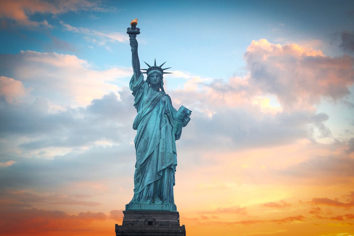 itscarterhughes's tweet image. 🚨HOLY COW: A French Parliament member has demanded that the U.S. RETURN the Statue of Liberty, claiming America no longer stands for what the statue represents.