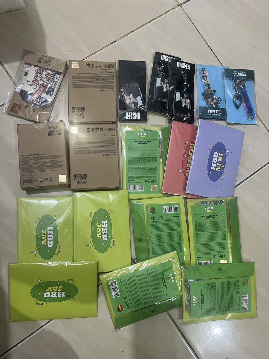 s.shopee.co.id/6KtJRV6mdy

Semua official dan bisa langsung dikirim