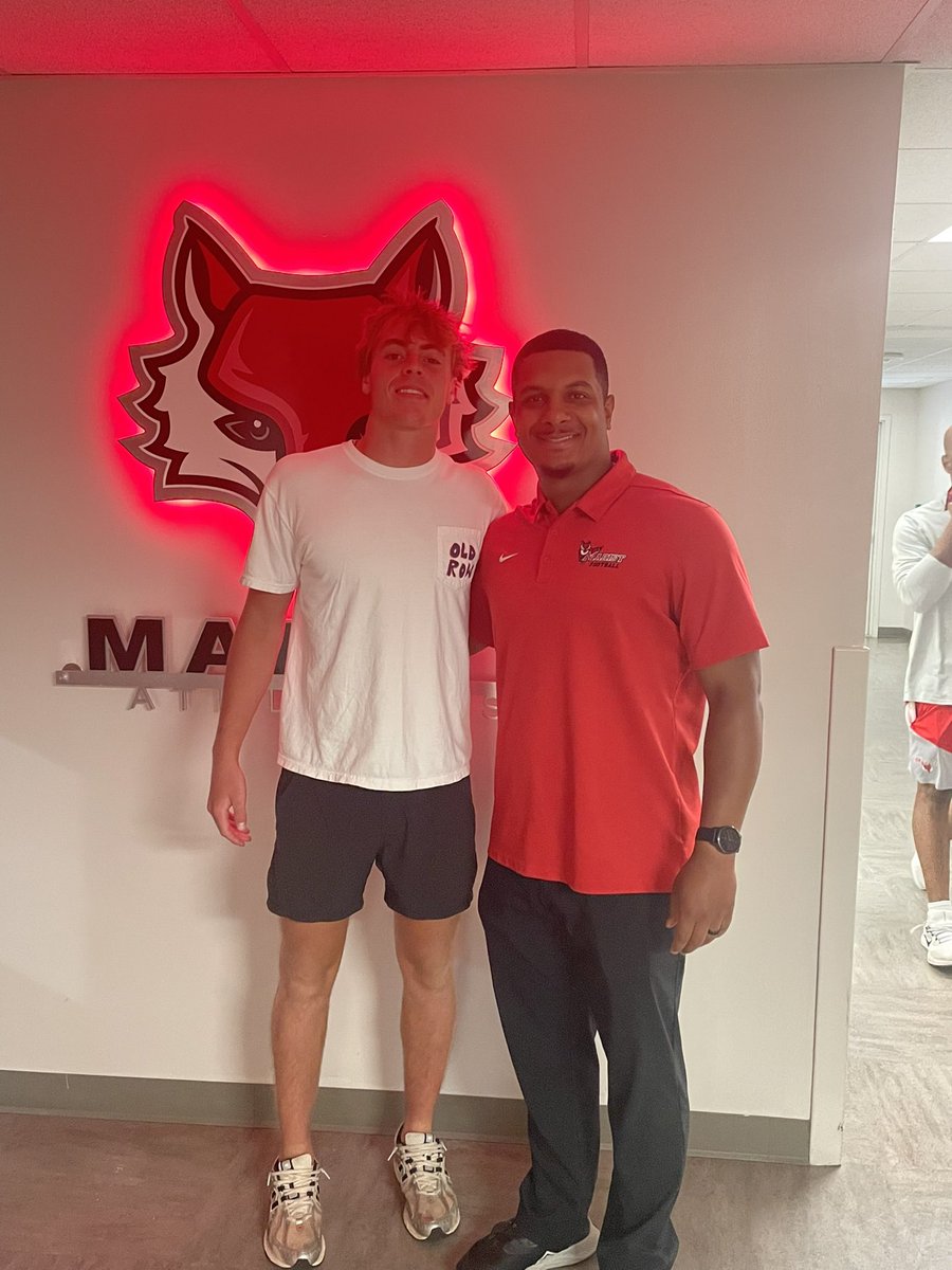 Walker Davis (@walker_davis18) on Twitter photo Had a great visit <a href="/MaristAthletics/">Marist Athletics</a> yesterday. Thank you to <a href="/CoachTJWeyl/">TJ Weyl</a> <a href="/CoachMcGuire_/">Adam McGuire</a> <a href="/CoachMWillis/">Mike Willis</a> for the hospitality and showing me around campus. Excited to get back up in the future!
<a href="/coachmcthompson/">Mitchell Thompson</a> <a href="/coach_dobes/">Don Dobes</a>
<a href="/CoachEBrenss/">Erin Brennan</a> <a href="/coachirishodea/">Danny O'Dea</a> <a href="/nthfootball/">North Hall Football</a> <a href="/Coach_Hendrix/">Coach Hendrix</a> Had a great visit <a href="/MaristAthletics/">Marist Athletics</a> yesterday. Thank you to <a href="/CoachTJWeyl/">TJ Weyl</a> <a href="/CoachMcGuire_/">Adam McGuire</a> <a href="/CoachMWillis/">Mike Willis</a> for the hospitality and showing me around campus. Excited to get back up in the future!
<a href="/coachmcthompson/">Mitchell Thompson</a> <a href="/coach_dobes/">Don Dobes</a>
<a href="/CoachEBrenss/">Erin Brennan</a> <a href="/coachirishodea/">Danny O'Dea</a> <a href="/nthfootball/">North Hall Football</a> <a href="/Coach_Hendrix/">Coach Hendrix</a>
