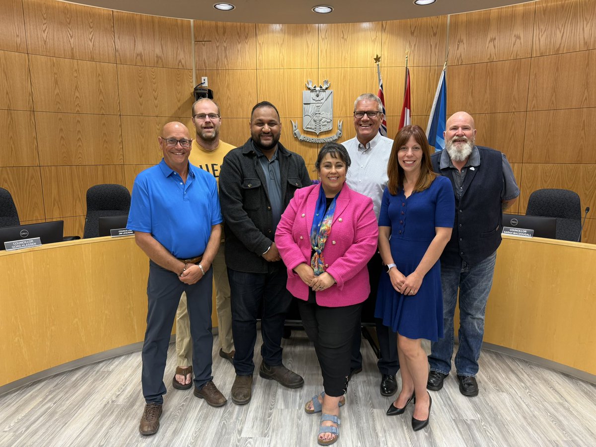 Mayor and council had a great meeting with The Minister of Forestry <a href="/rparmar_BC/">Ravi Parmar</a> in <a href="/fortstjohn/">City of Fort St. John</a> this evening.  More opportunities for the Peace was a major topic of discussion.
Thanks Minister for making the time.